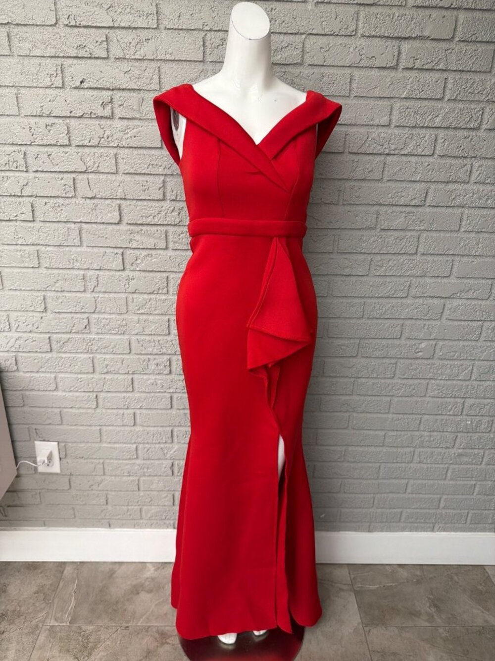 Women’s Red Off Shoulder Ruffle Mermaid Dress Size S